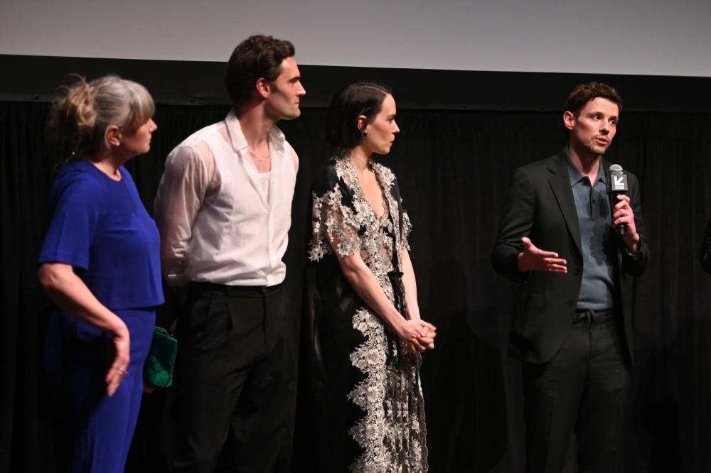 Click to view full size image
==============
53.jpg 53.jpg