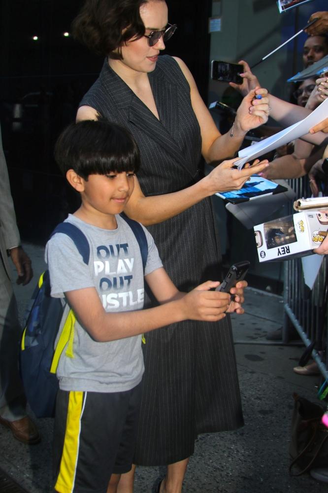 Click to view full size image
==============
DRN_2019event_june26_arrival_good_morning_america_in_ny_001.jpg DRN_2019event_june26_arrival_good_morning_america_in_ny_001.jpg